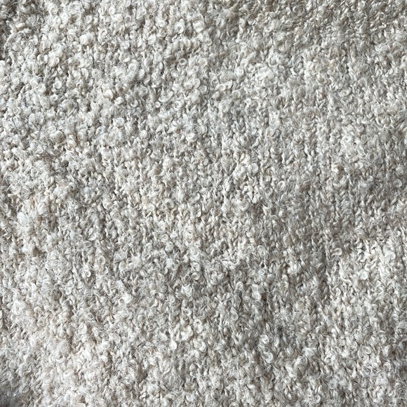 Banana Republic Boucle Sweater - Picture 5 of 5